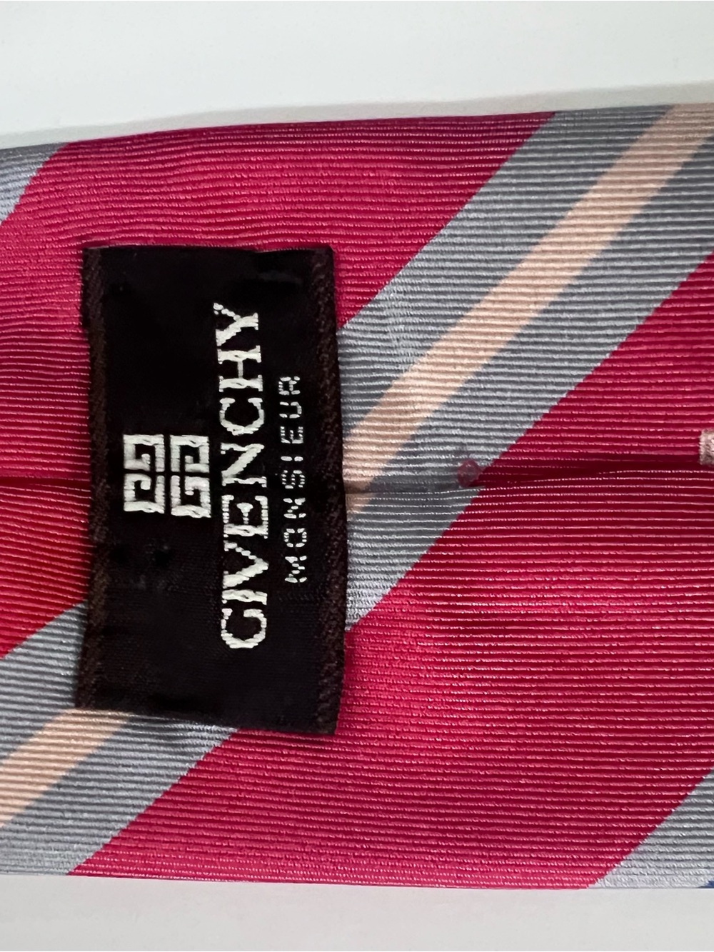 Givenchy Monsieur Men’s Tie In Classic Red Blue Stripe Silk Blend